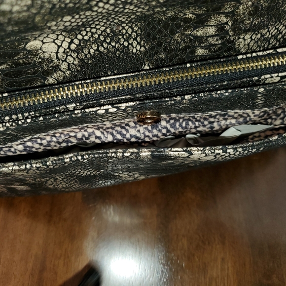 Women's snake print shoulder bag - Picture 4 of 4